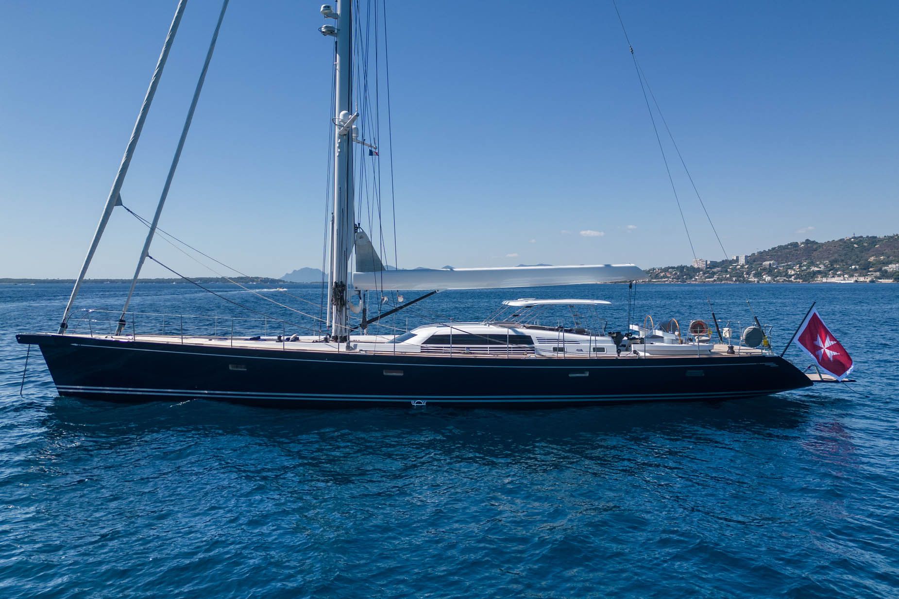 eightページ YACHT Sサイズ レディースカーディガン他 LADY 8 yacht for sale (CNB, 29m, 2008)